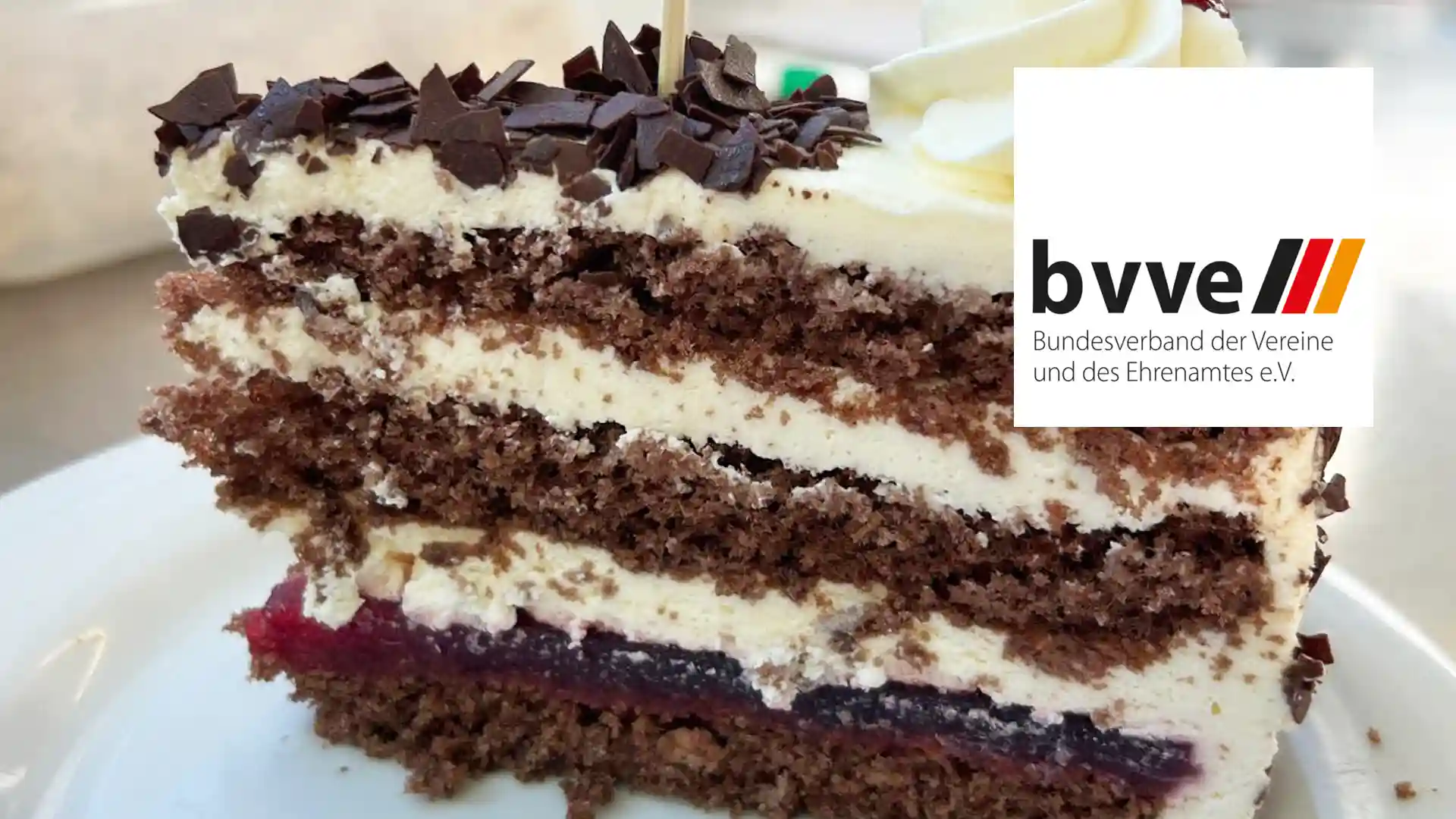 Ehrenamt bewegt Menschen, Kuchenstück